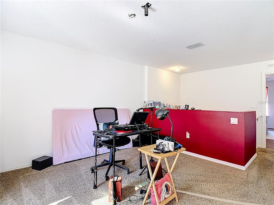 For Sale: $419,990 (5 beds, 4 baths, 3040 Square Feet)