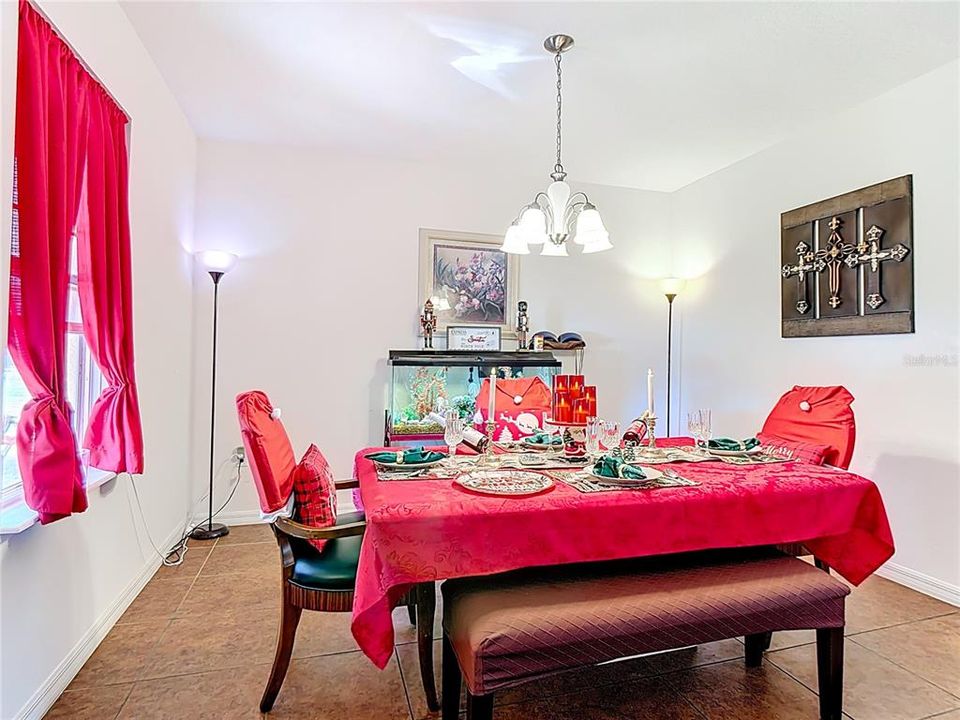 For Sale: $419,990 (5 beds, 4 baths, 3040 Square Feet)