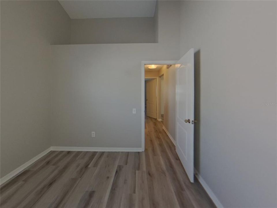 For Rent: $2,069 (3 beds, 2 baths, 1629 Square Feet)