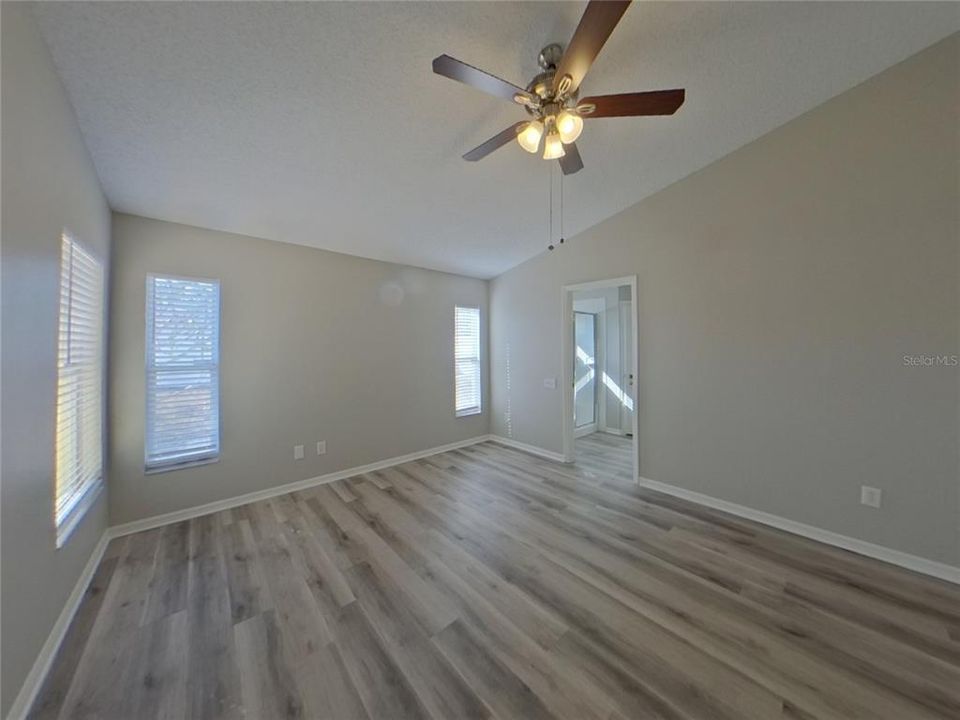 For Rent: $2,069 (3 beds, 2 baths, 1629 Square Feet)