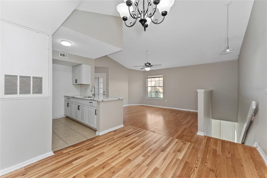 For Rent: $1,500 (2 beds, 2 baths, 932 Square Feet)