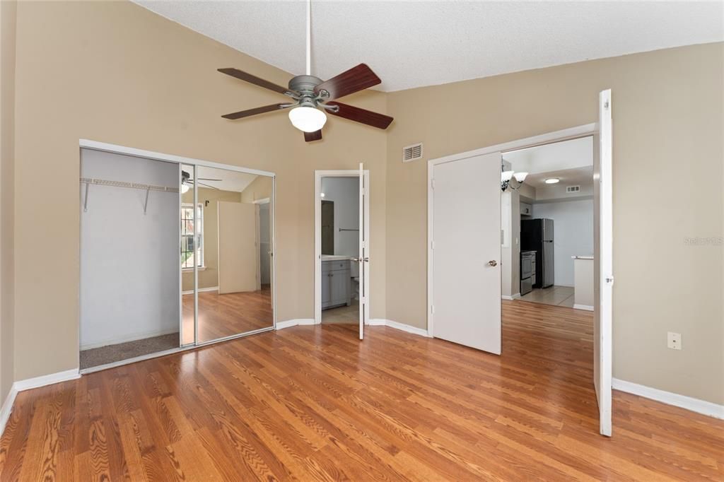 For Rent: $1,500 (2 beds, 2 baths, 932 Square Feet)