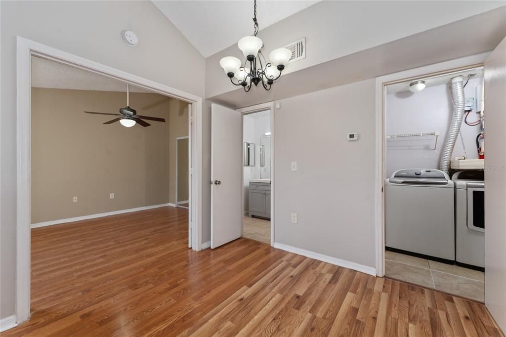 For Rent: $1,500 (2 beds, 2 baths, 932 Square Feet)