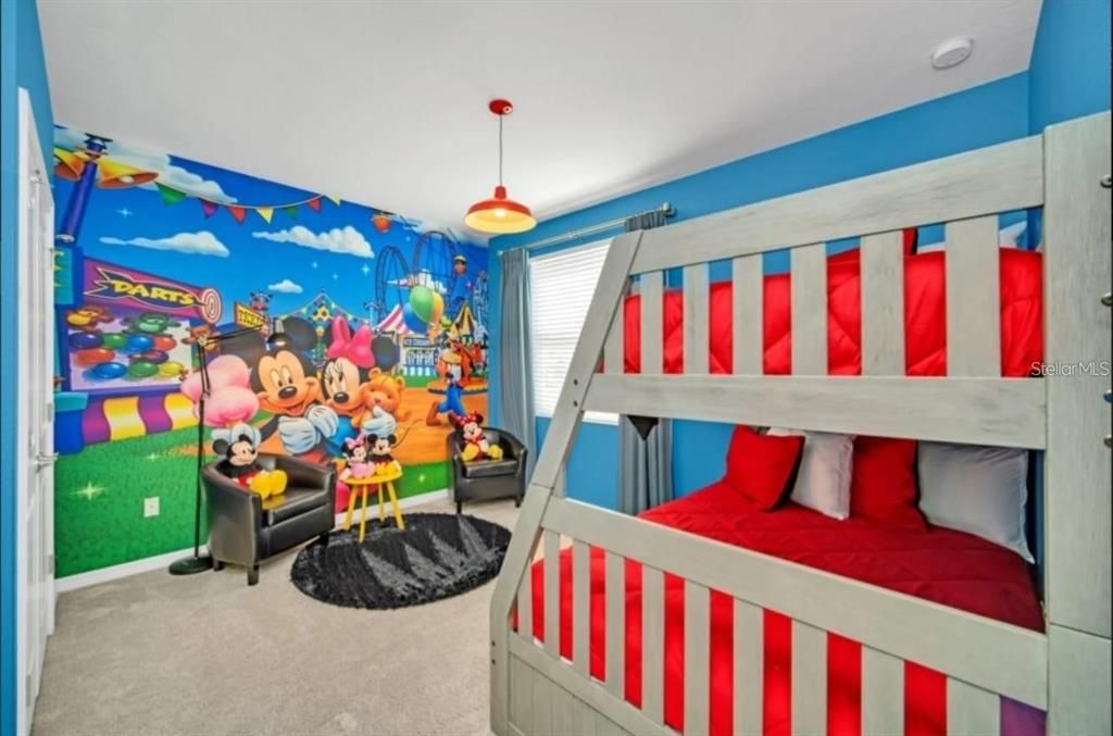 For Sale: $346,000 (3 beds, 2 baths, 1329 Square Feet)