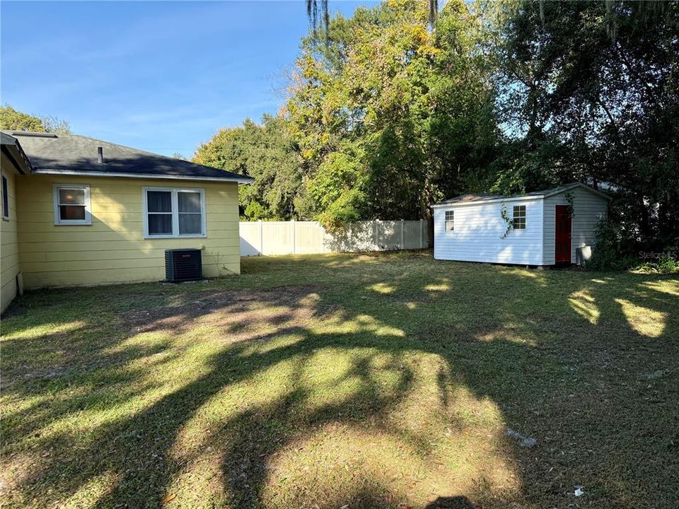 For Sale: $265,000 (3 beds, 2 baths, 1569 Square Feet)