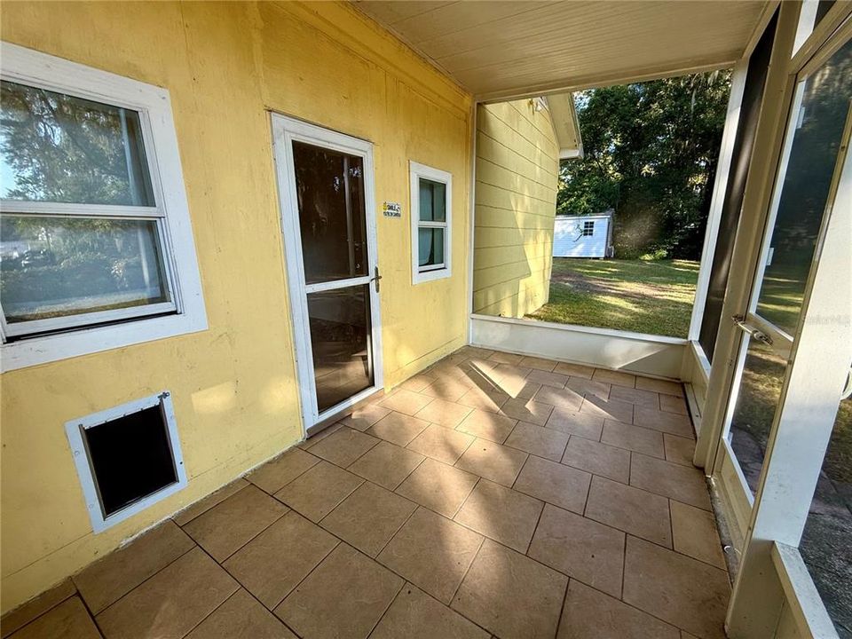 For Sale: $265,000 (3 beds, 2 baths, 1569 Square Feet)