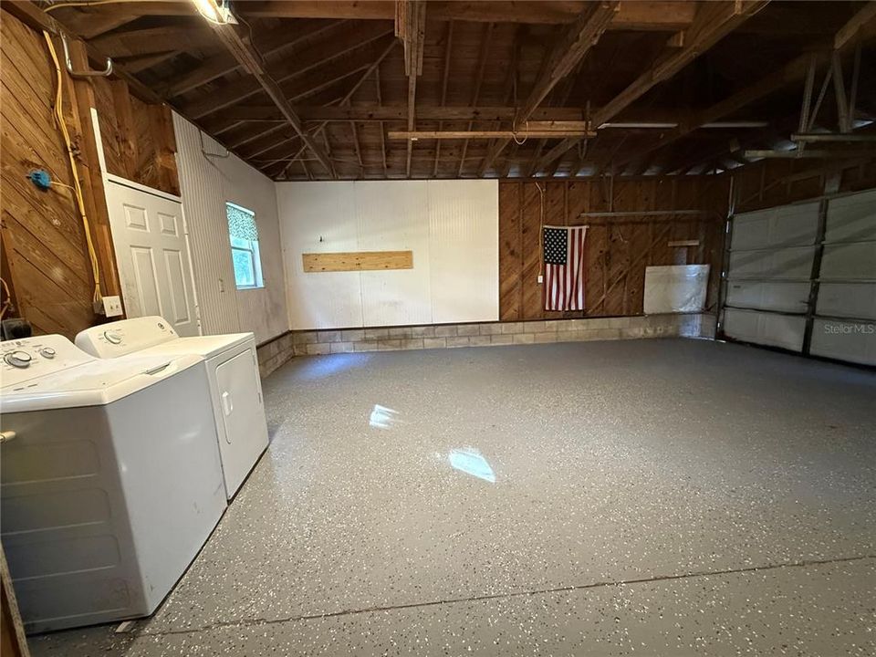 For Sale: $265,000 (3 beds, 2 baths, 1569 Square Feet)