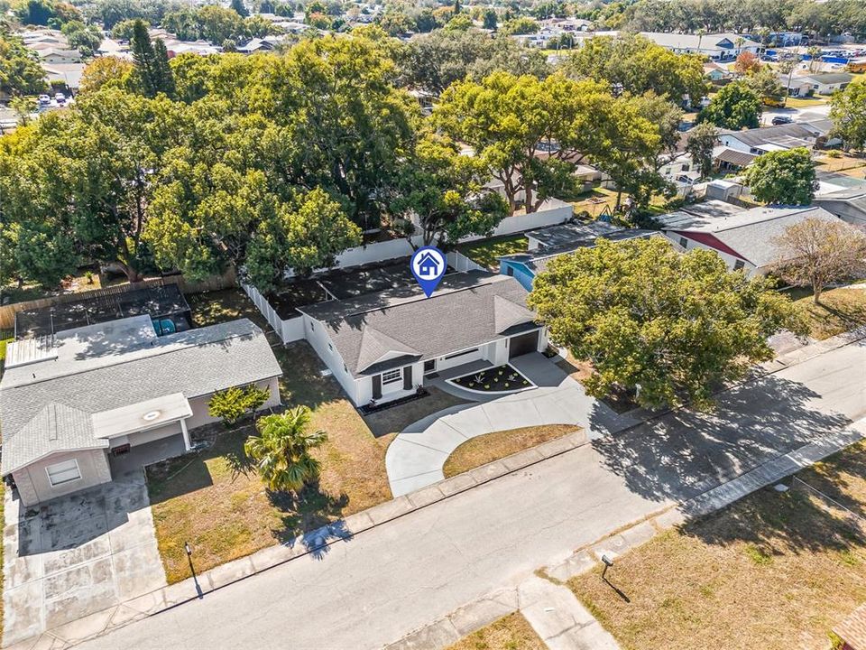 合同活跃: $300,000 (3 贝兹, 2 浴室, 1340 平方英尺)