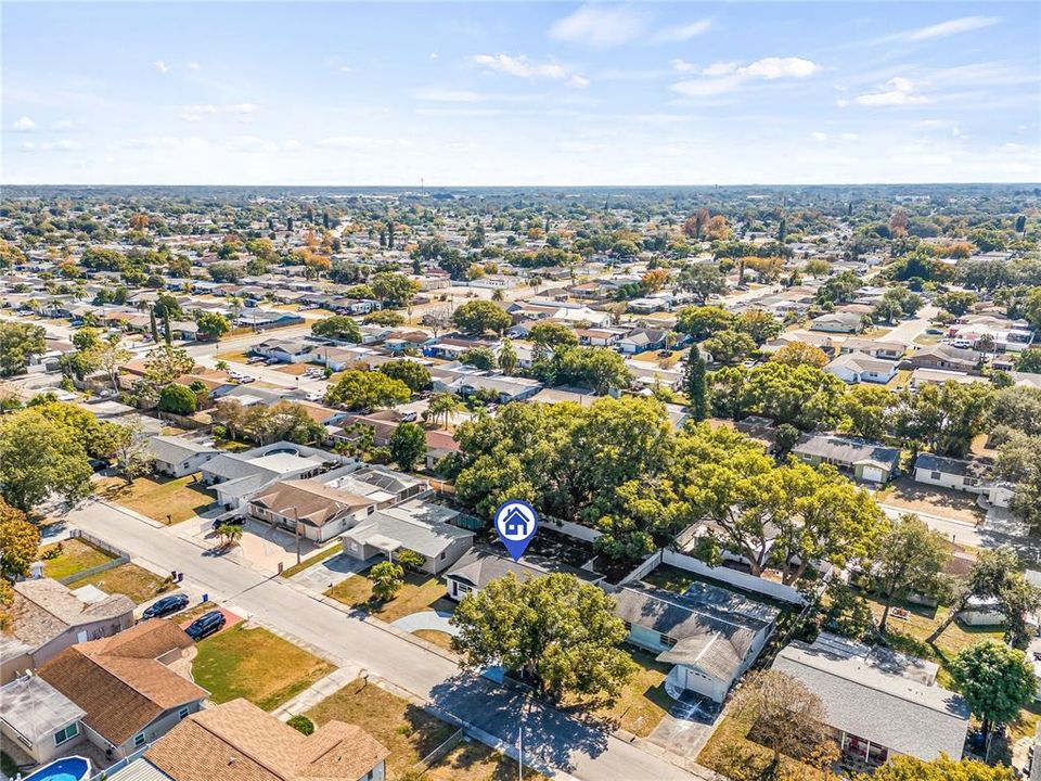 合同活跃: $300,000 (3 贝兹, 2 浴室, 1340 平方英尺)