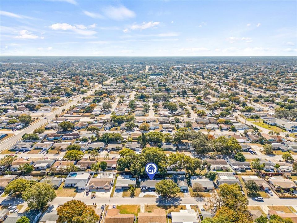 合同活跃: $300,000 (3 贝兹, 2 浴室, 1340 平方英尺)