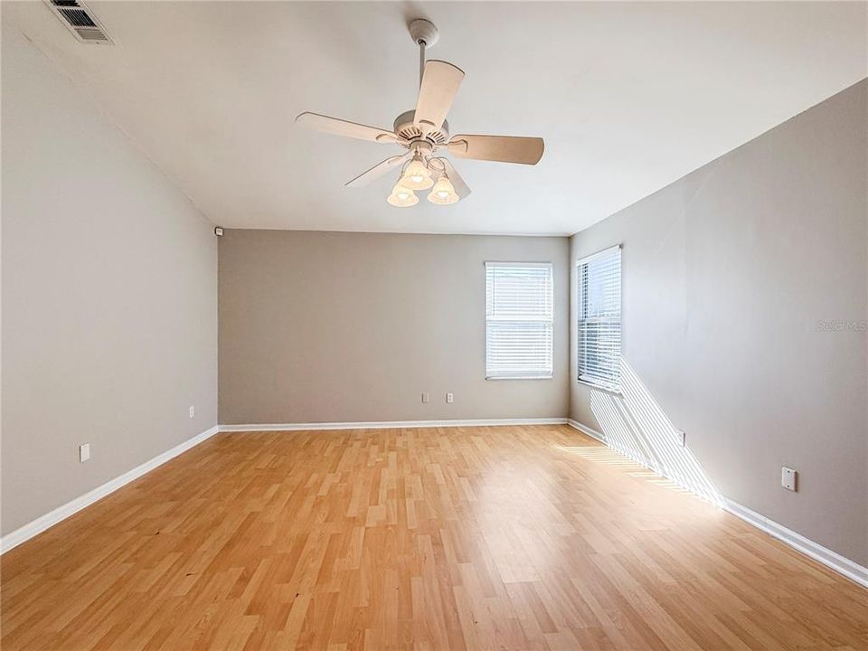 出租: $1,895 (3 贝兹, 2 浴室, 1436 平方英尺)