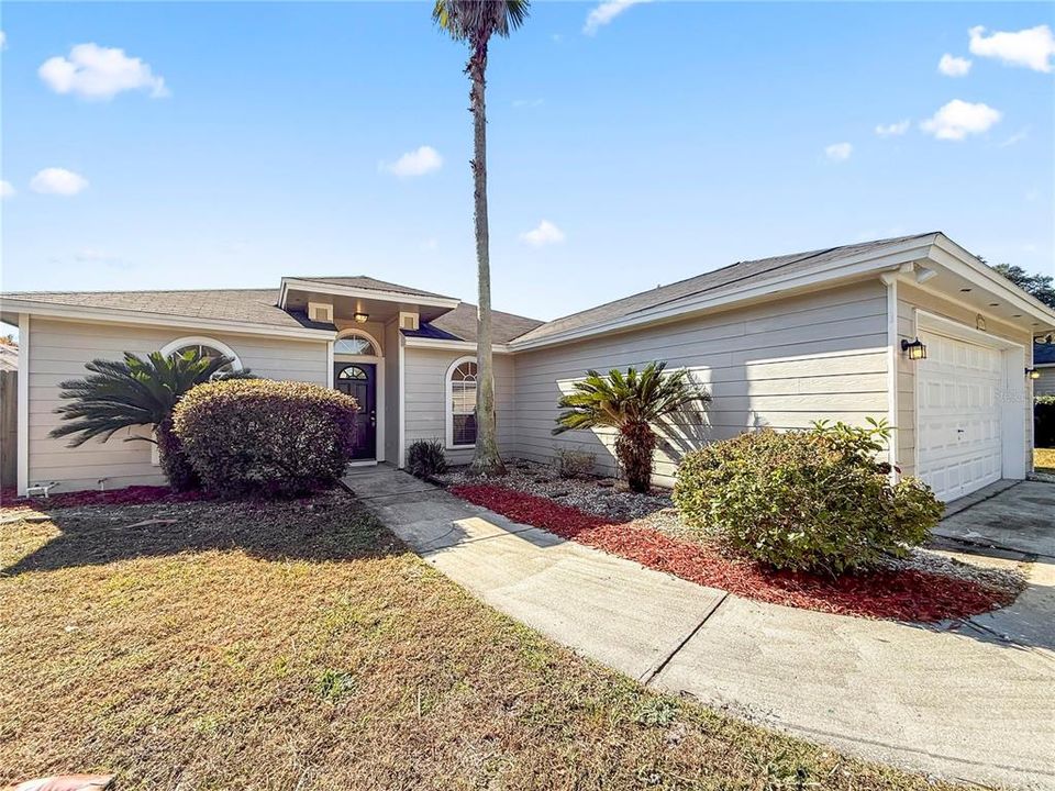 出租: $1,895 (3 贝兹, 2 浴室, 1436 平方英尺)