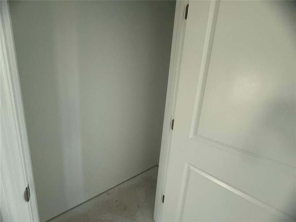 待售: $519,990 (4 贝兹, 2 浴室, 2403 平方英尺)