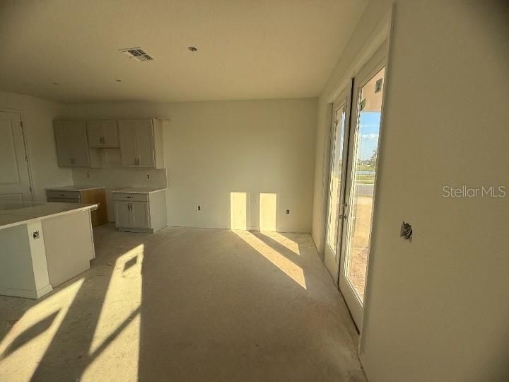 待售: $519,990 (4 贝兹, 2 浴室, 2403 平方英尺)