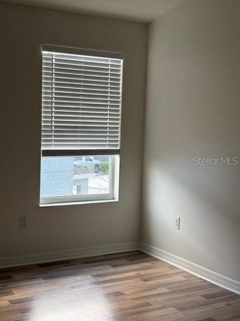 For Rent: $2,475 (3 beds, 2 baths, 1420 Square Feet)