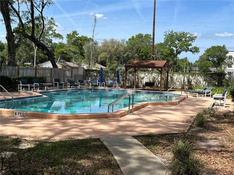 For Sale: $250,000 (2 beds, 2 baths, 1394 Square Feet)