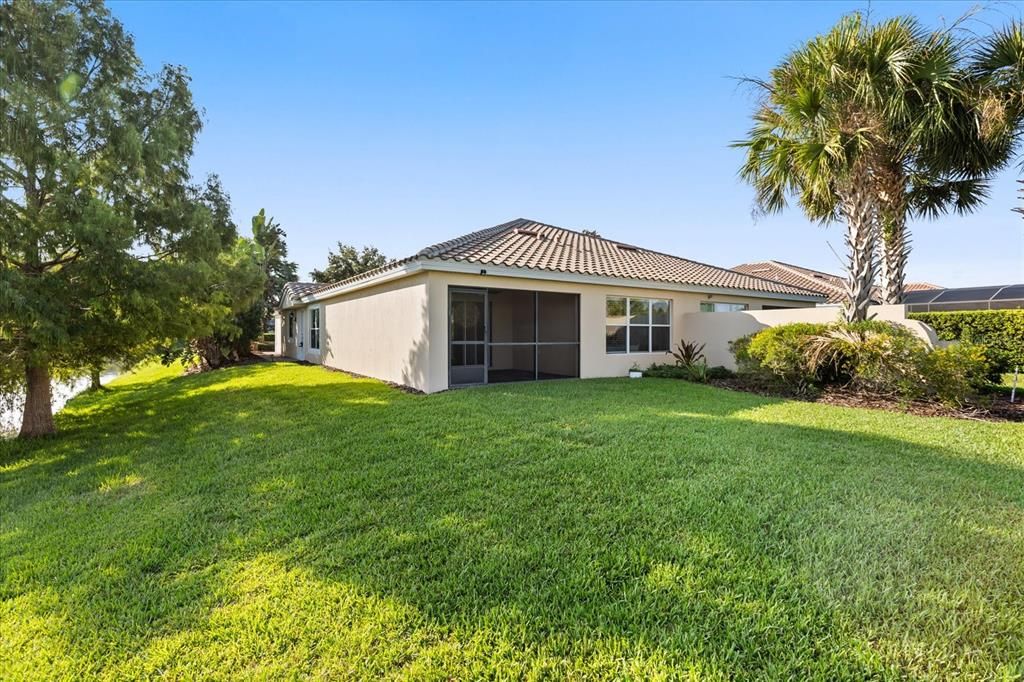 For Rent: $2,800 (3 beds, 2 baths, 1554 Square Feet)