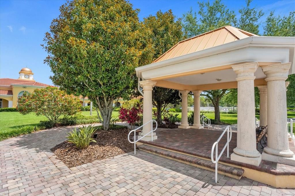 For Rent: $2,800 (3 beds, 2 baths, 1554 Square Feet)