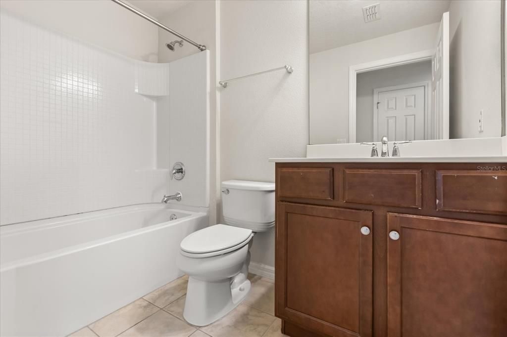 For Rent: $2,800 (3 beds, 2 baths, 1554 Square Feet)