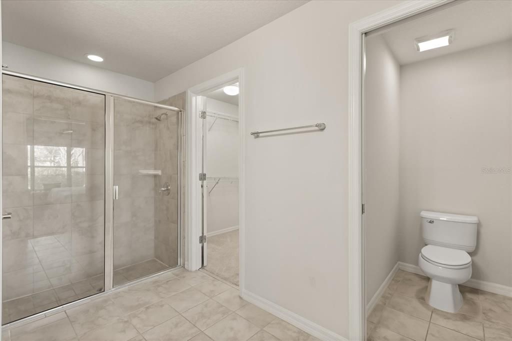 For Rent: $2,800 (3 beds, 2 baths, 1554 Square Feet)