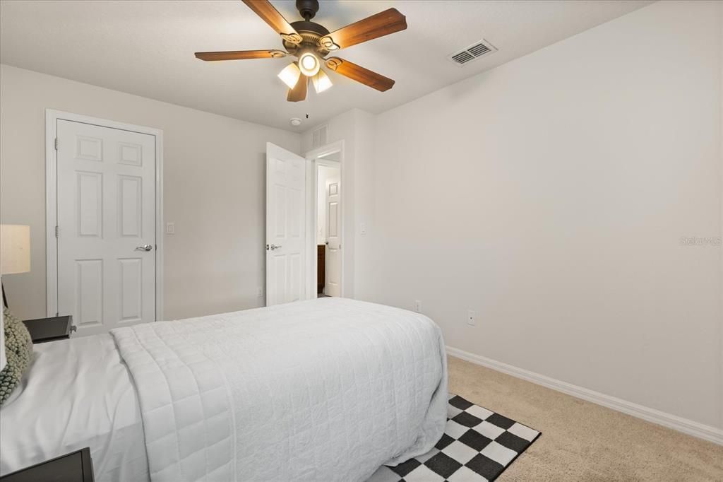 For Rent: $2,800 (3 beds, 2 baths, 1554 Square Feet)