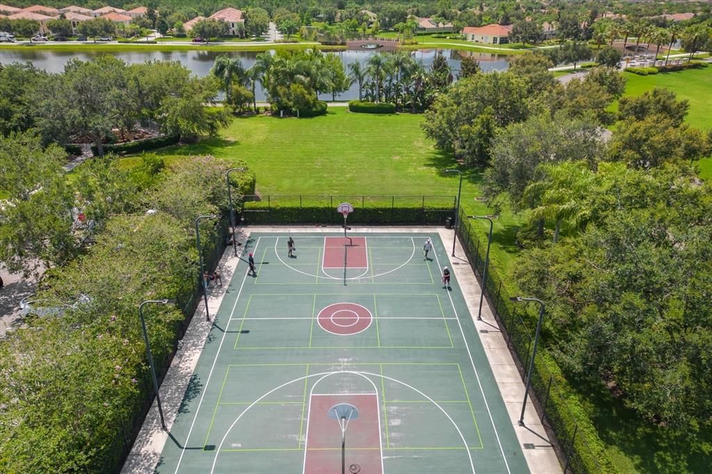 For Rent: $2,800 (3 beds, 2 baths, 1554 Square Feet)