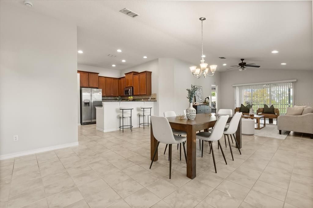 For Rent: $2,800 (3 beds, 2 baths, 1554 Square Feet)