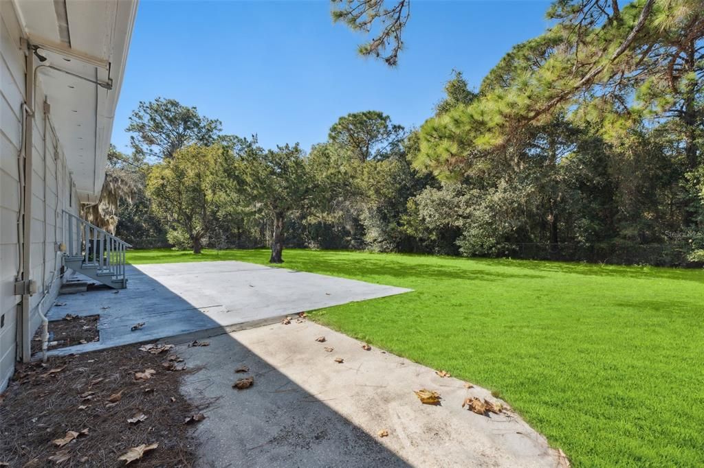 For Sale: $299,900 (3 beds, 1 baths, 1904 Square Feet)