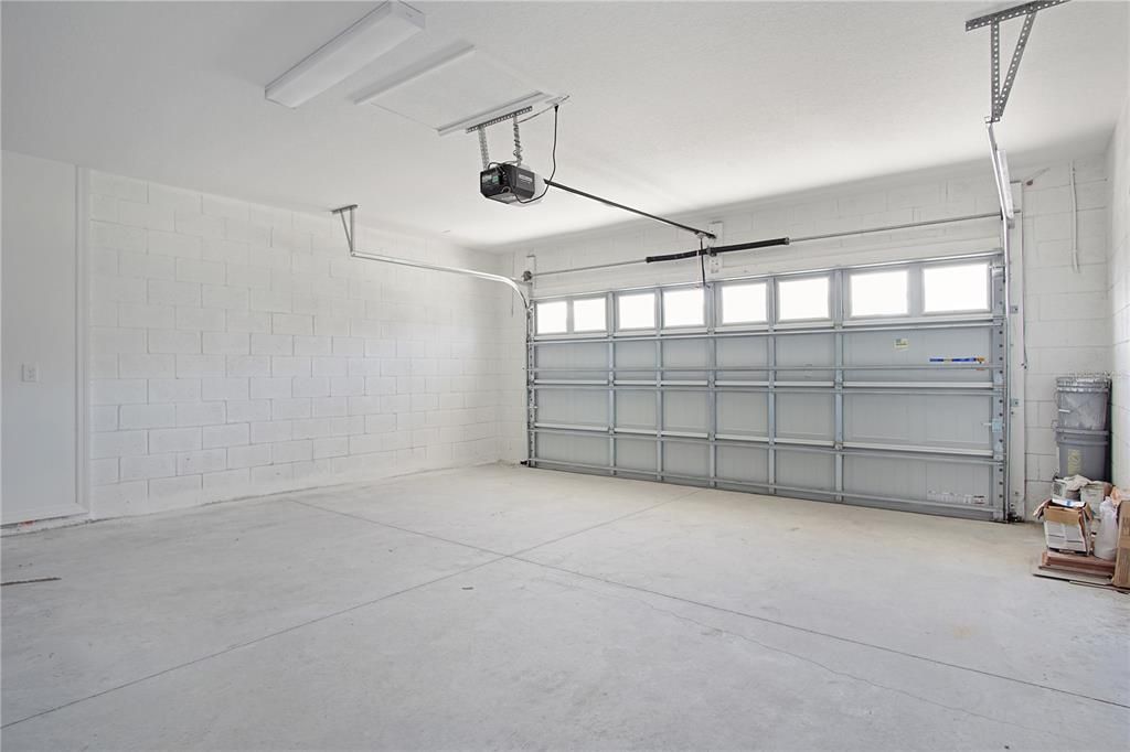 For Rent: $2,150 (4 beds, 3 baths, 2208 Square Feet)