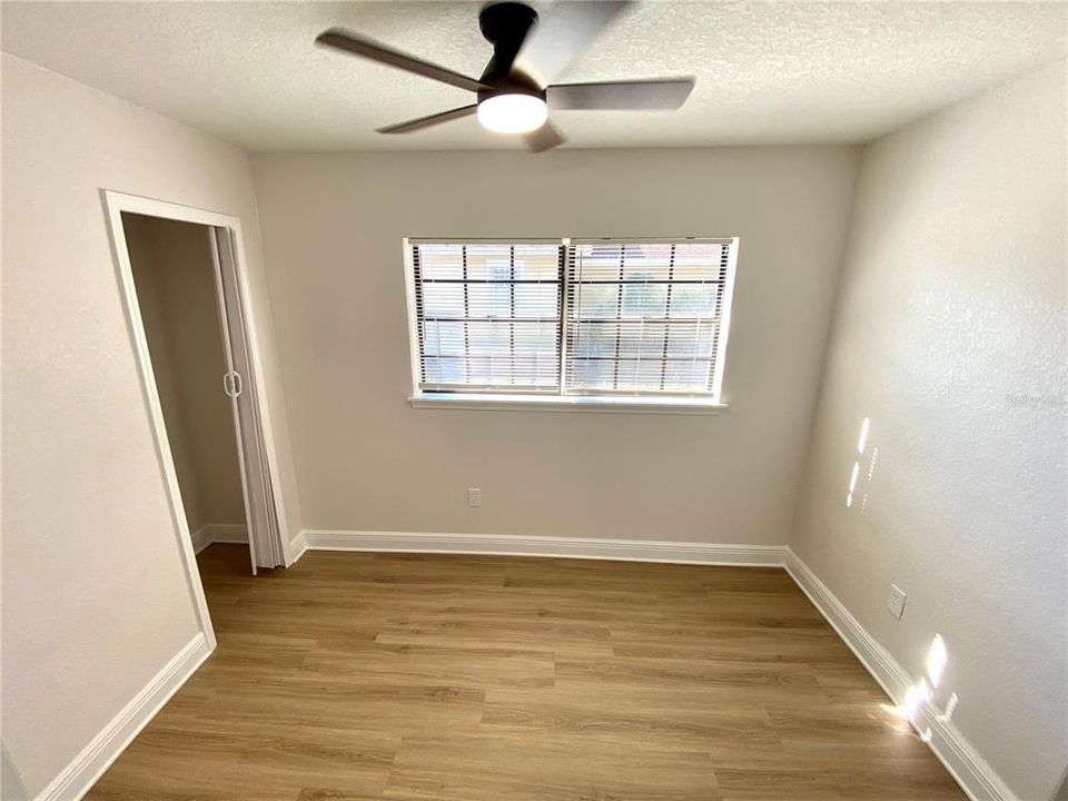 Active With Contract: $299,900 (3 beds, 2 baths, 1075 Square Feet)