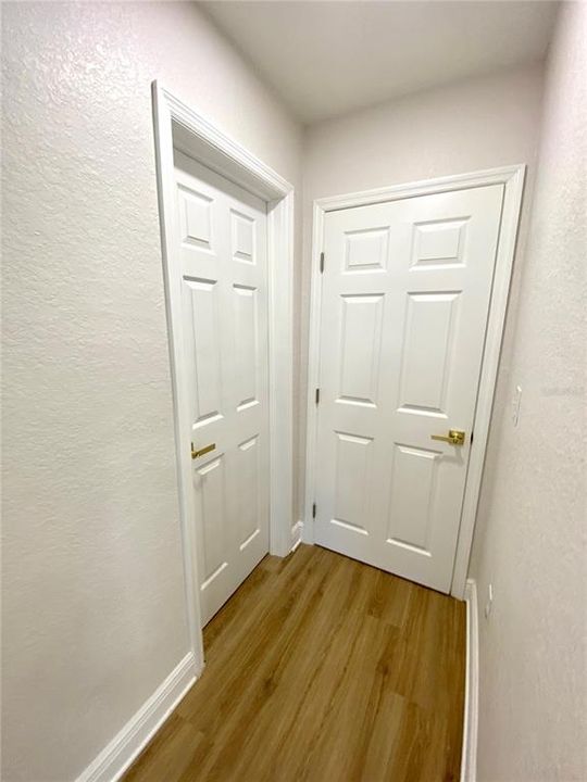 Active With Contract: $299,900 (3 beds, 2 baths, 1075 Square Feet)