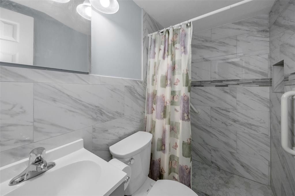 En Venta: $149,500 (2 camas, 2 baños, 1100 Pies cuadrados)