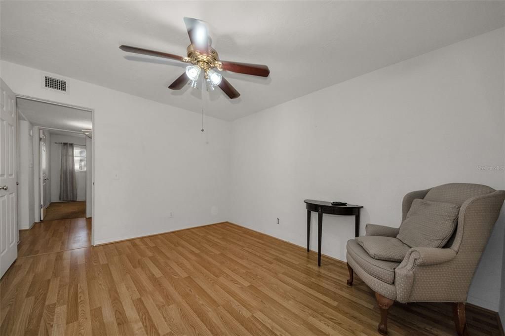 En Venta: $149,500 (2 camas, 2 baños, 1100 Pies cuadrados)