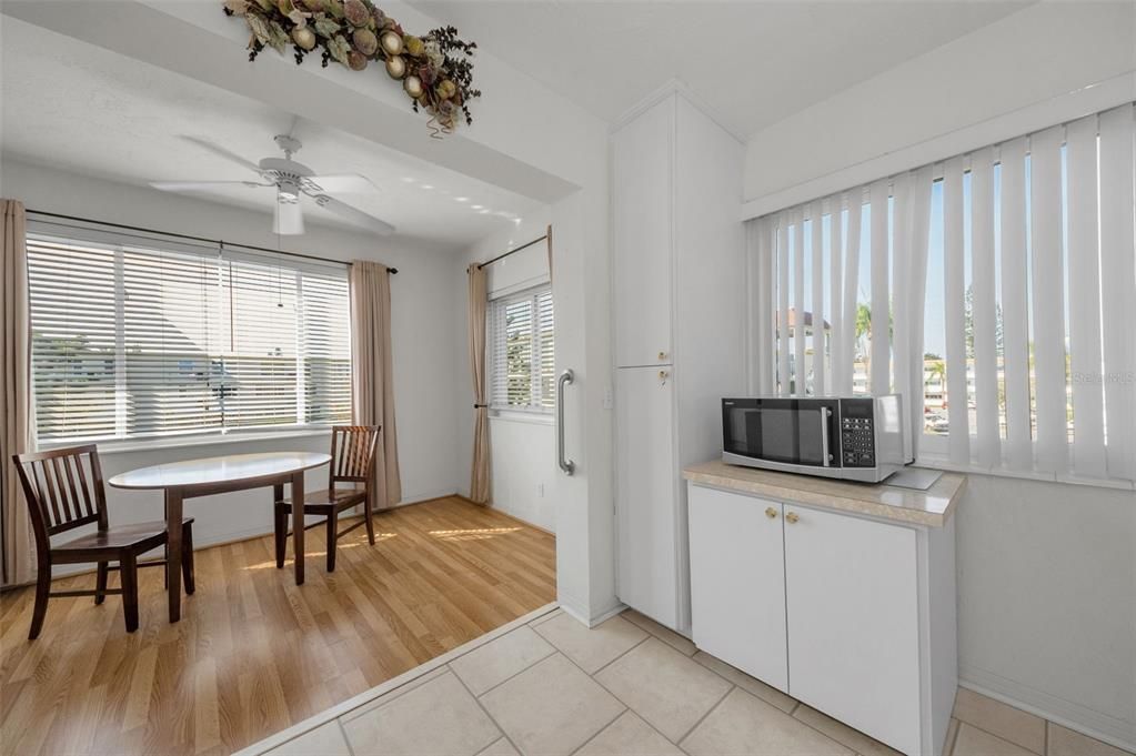 En Venta: $149,500 (2 camas, 2 baños, 1100 Pies cuadrados)