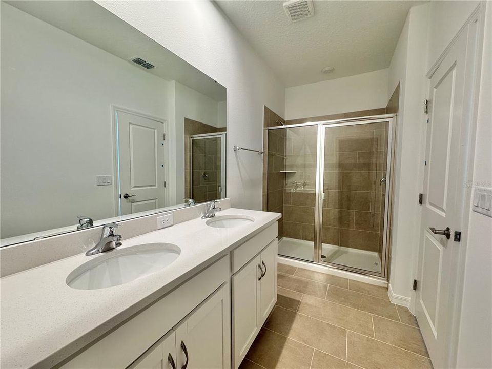 En Renta: $2,295 (3 camas, 2 baños, 1760 Pies cuadrados)