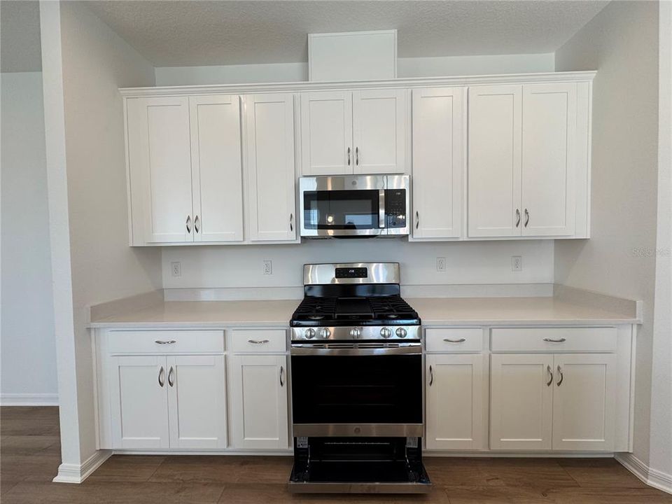 En Renta: $2,295 (3 camas, 2 baños, 1760 Pies cuadrados)