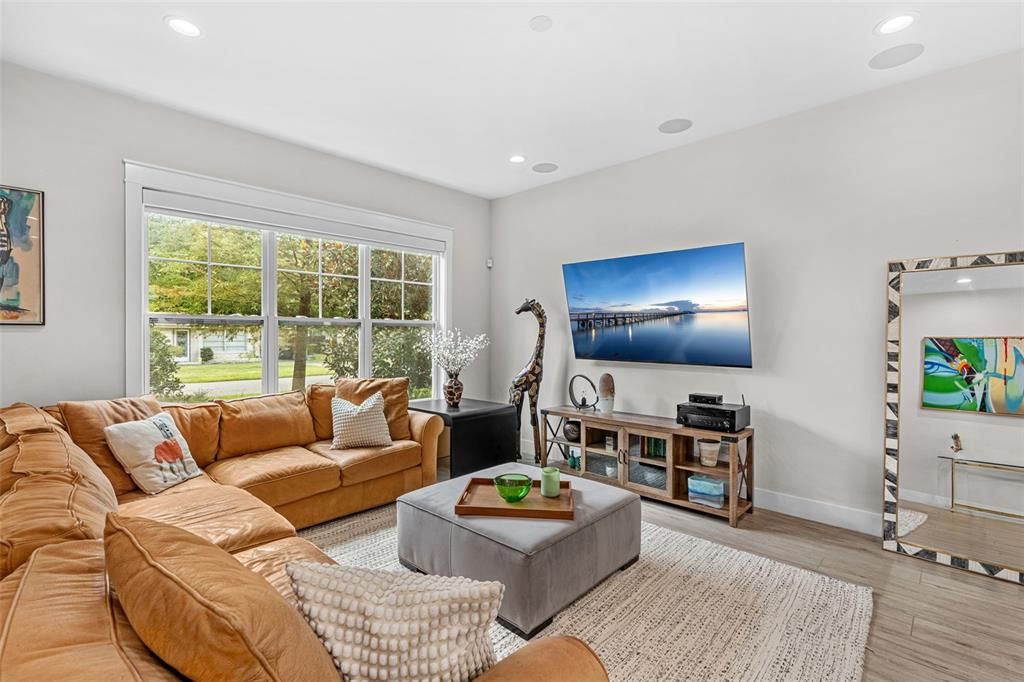 出租: $3,950 (3 贝兹, 2 浴室, 1866 平方英尺)