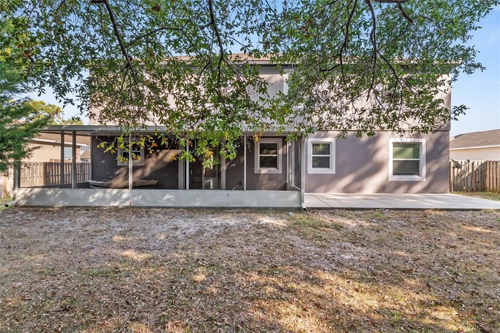 For Sale: $549,000 (6 beds, 4 baths, 3894 Square Feet)