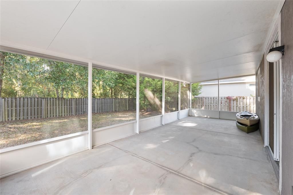 待售: $565,000 (6 贝兹, 4 浴室, 3894 平方英尺)