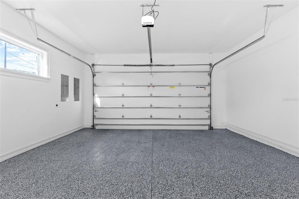 For Sale: $1,090,000 (3 beds, 2 baths, 2936 Square Feet)