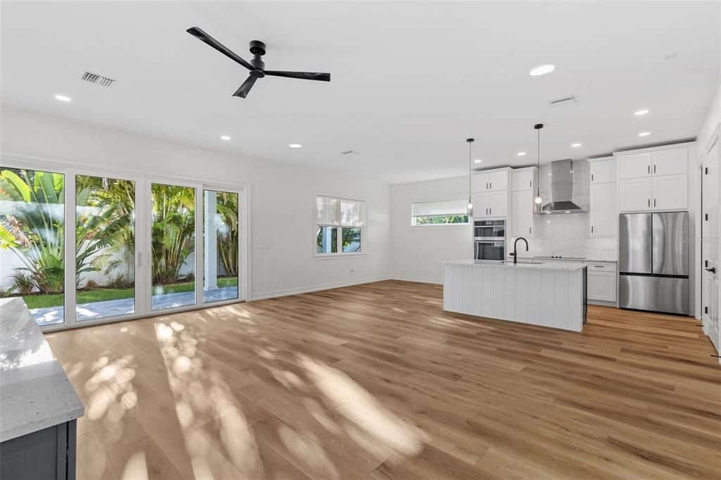 For Sale: $1,090,000 (3 beds, 2 baths, 2936 Square Feet)