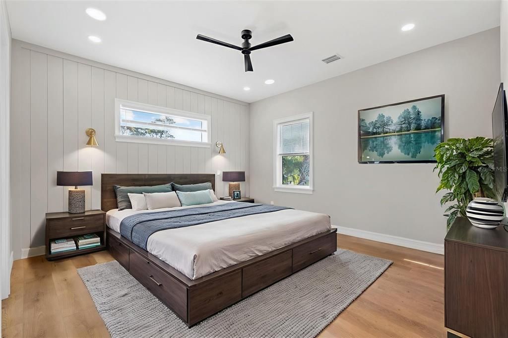 For Sale: $1,090,000 (3 beds, 2 baths, 2936 Square Feet)