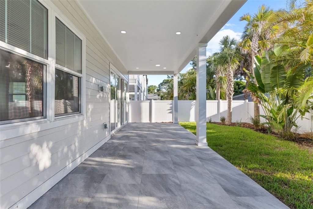 For Sale: $1,090,000 (3 beds, 2 baths, 2936 Square Feet)