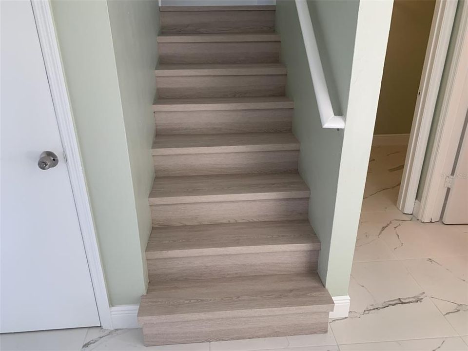 На продажу: $329,900 (3 спален, 2 ванн, 1279 Квадратных фут)