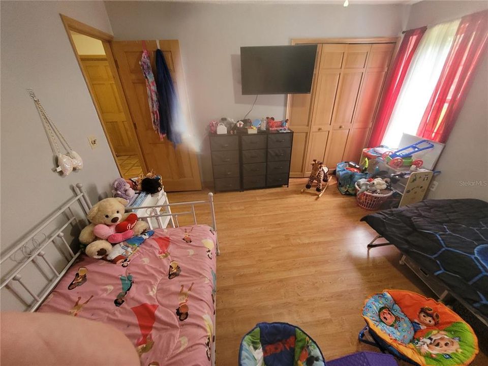 For Sale: $537,900 (4 beds, 3 baths, 2690 Square Feet)