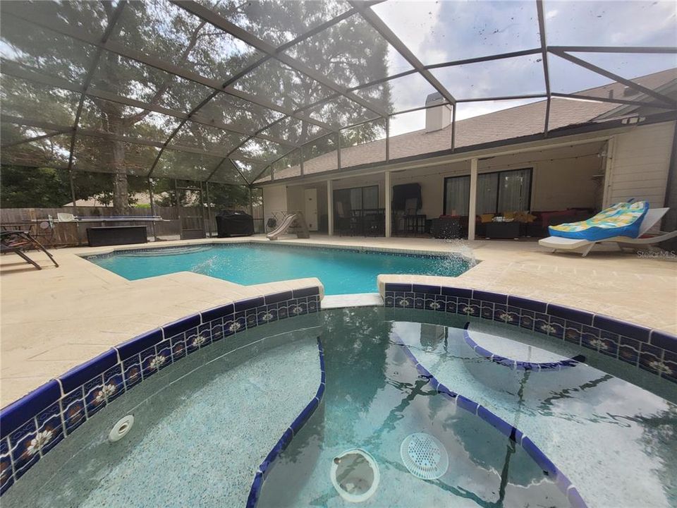 For Sale: $537,900 (4 beds, 3 baths, 2690 Square Feet)