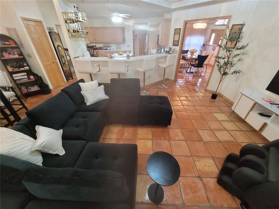 For Sale: $537,900 (4 beds, 3 baths, 2690 Square Feet)