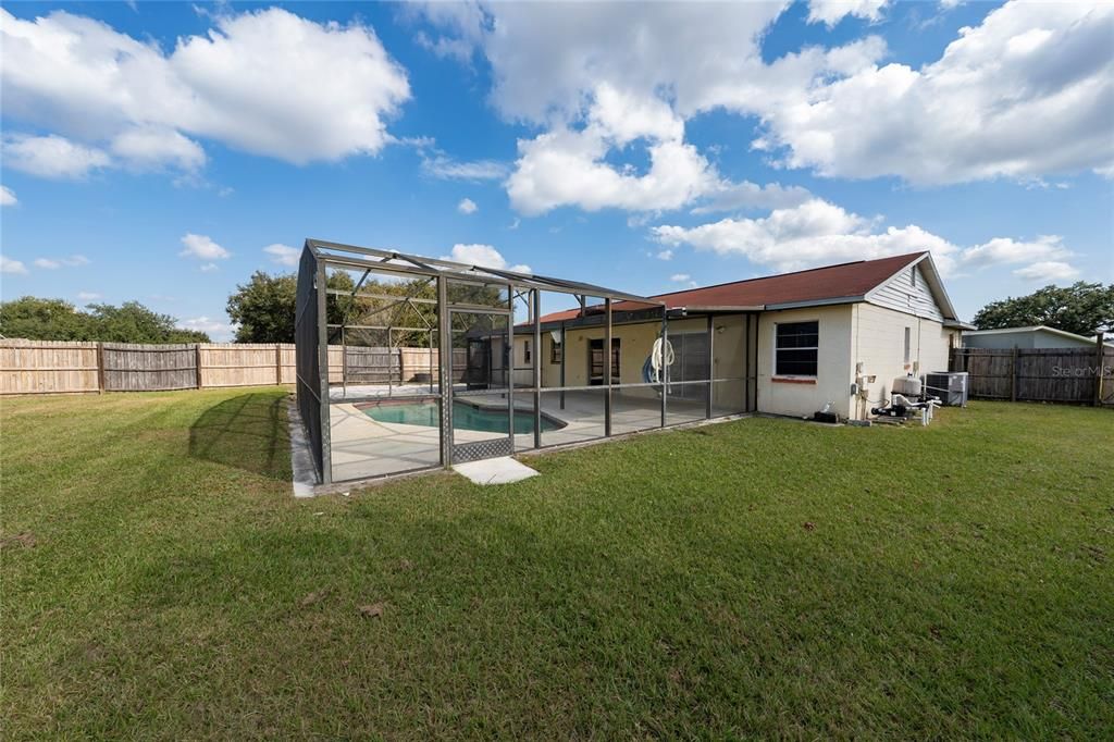 For Sale: $324,000 (4 beds, 2 baths, 1390 Square Feet)