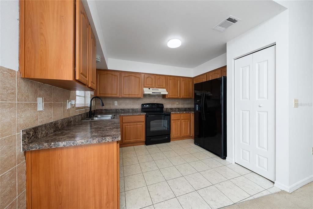 For Sale: $324,000 (4 beds, 2 baths, 1390 Square Feet)