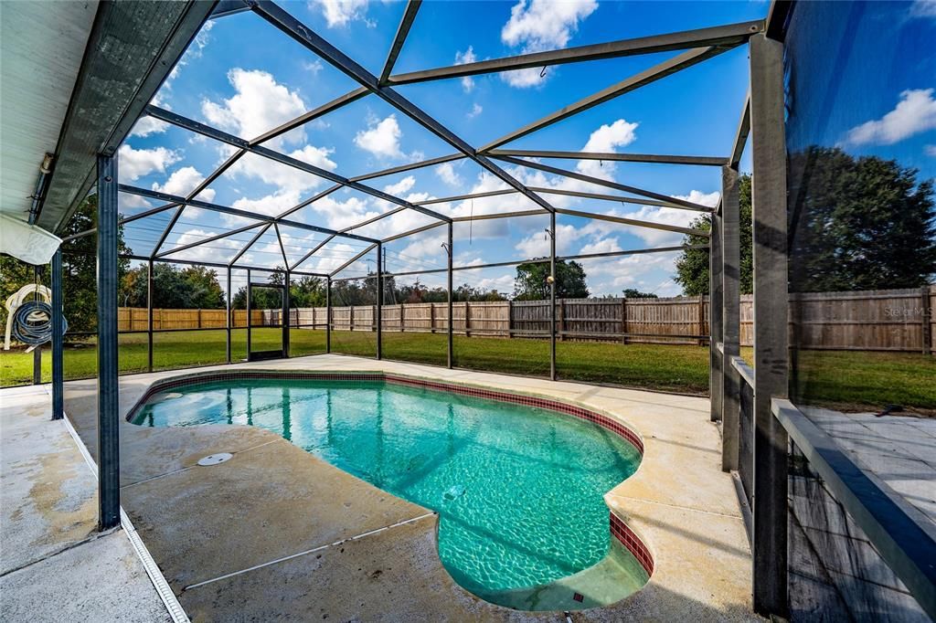 For Sale: $324,000 (4 beds, 2 baths, 1390 Square Feet)